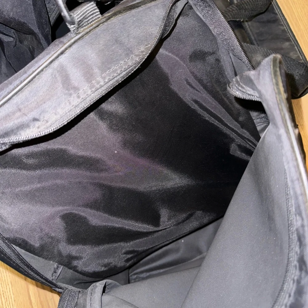NIKE DUFFEL BAG